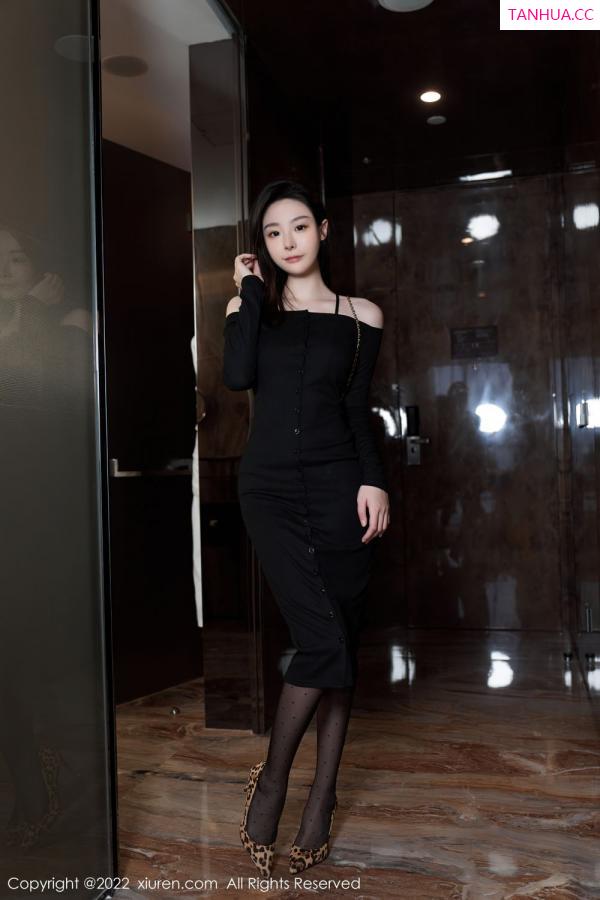 逗逗DouDou  [XiuRen]高清写真图 2022.09.01 No.5529 是小逗逗第9张图片